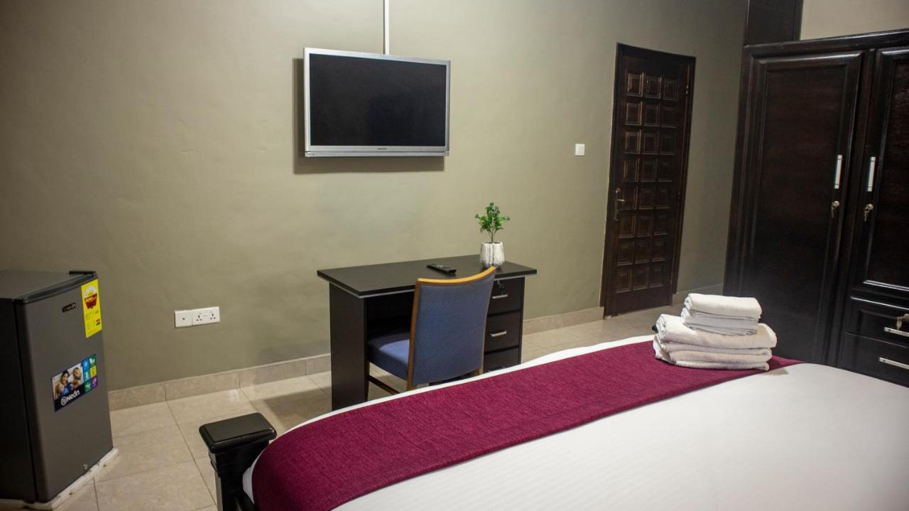 Kislas Luxury Hotel Adenta Екстер'єр фото
