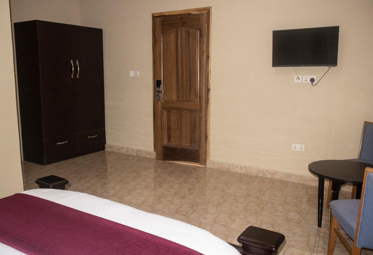 Kislas Luxury Hotel Adenta Екстер'єр фото